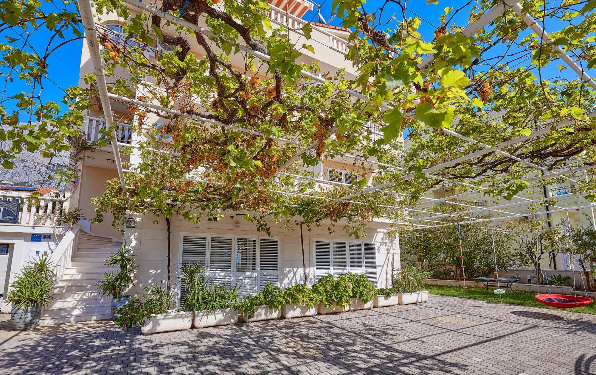 Apartments Ivica Makarska Exterior foto